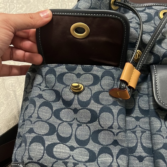 Backpack Coach - Picture 4 of 11